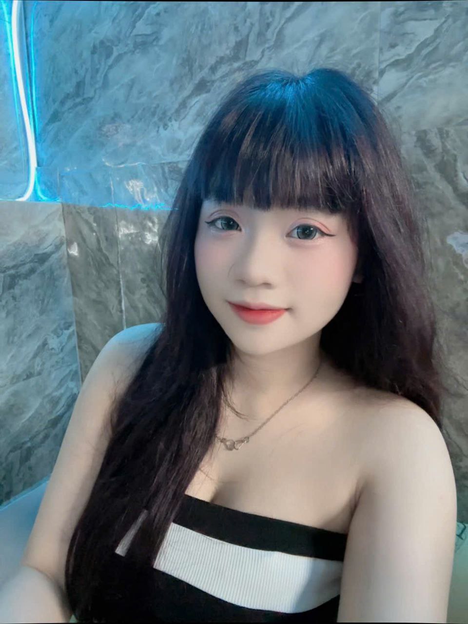 Profile image of Hoa  in Centre 中心, Vietnam